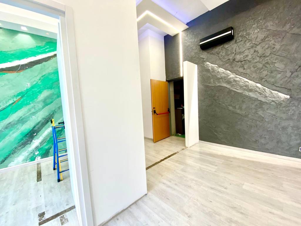 negozio in affitto a Latina in zona Centro Città