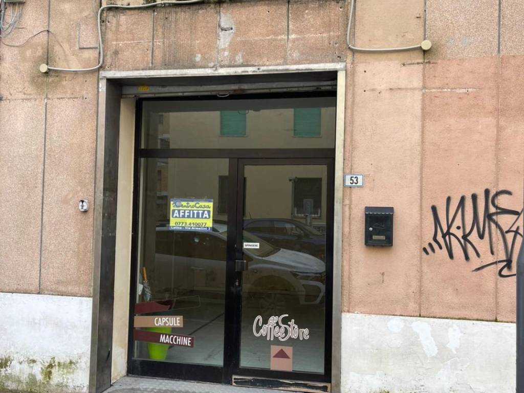 negozio in affitto a Latina in zona Centro Città