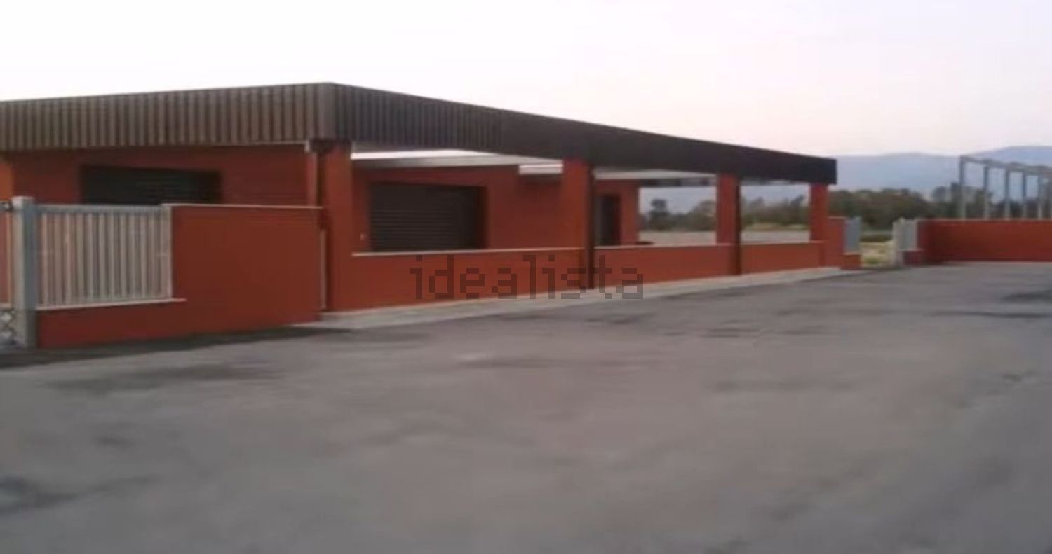 capannone in affitto a Latina