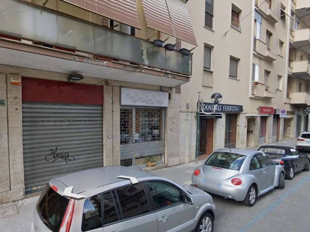 negozio in affitto a Latina in zona Centro Città