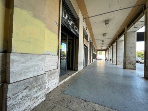 negozio in affitto a Latina in zona Centro Città