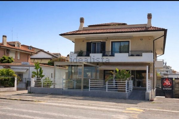 negozio in affitto a Latina