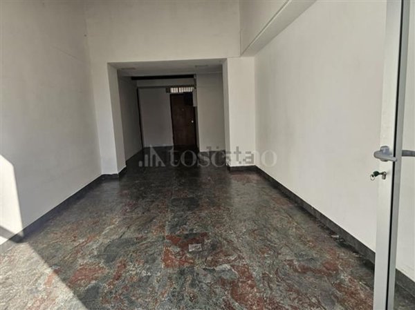 locale commerciale in affitto a Latina