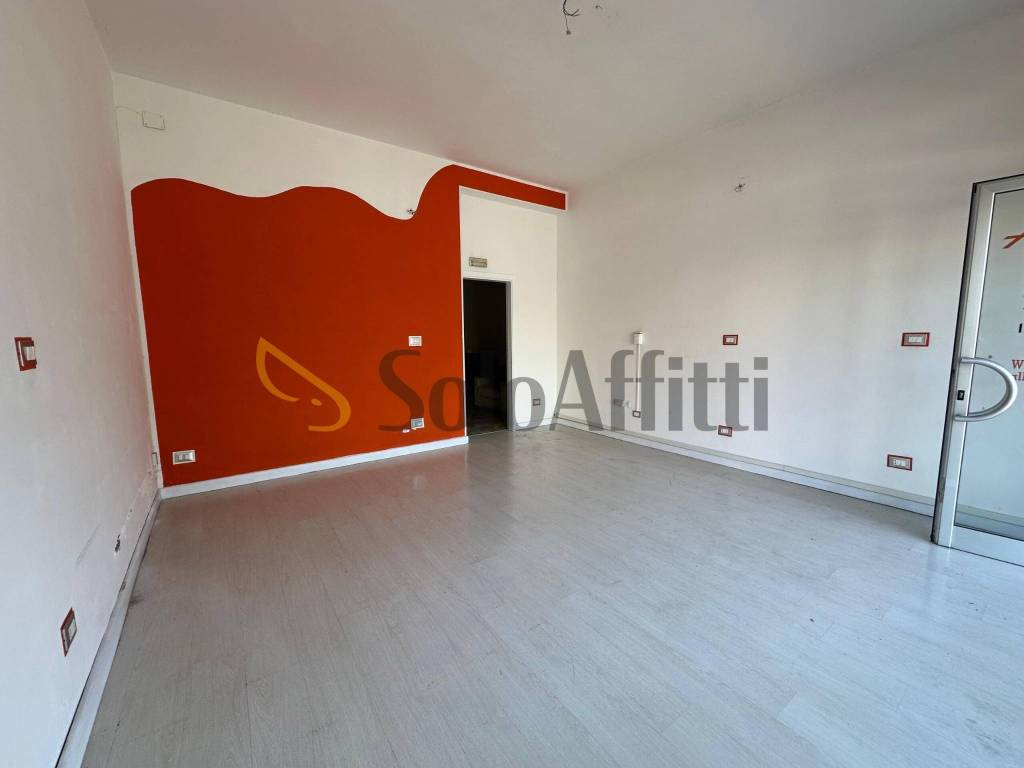 negozio in affitto a Latina in zona Centro Città