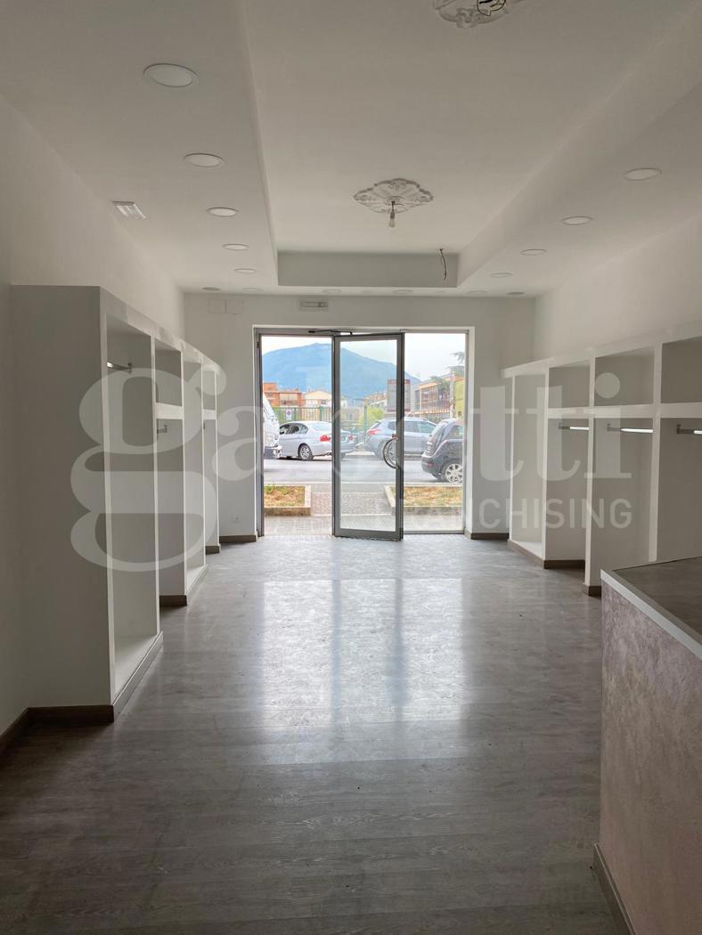 negozio in affitto a Latina in zona Latina Scalo