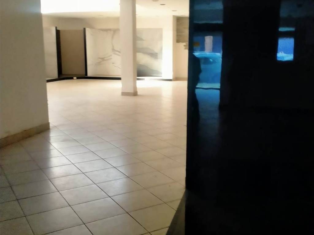 negozio in affitto a Latina in zona Centro Città