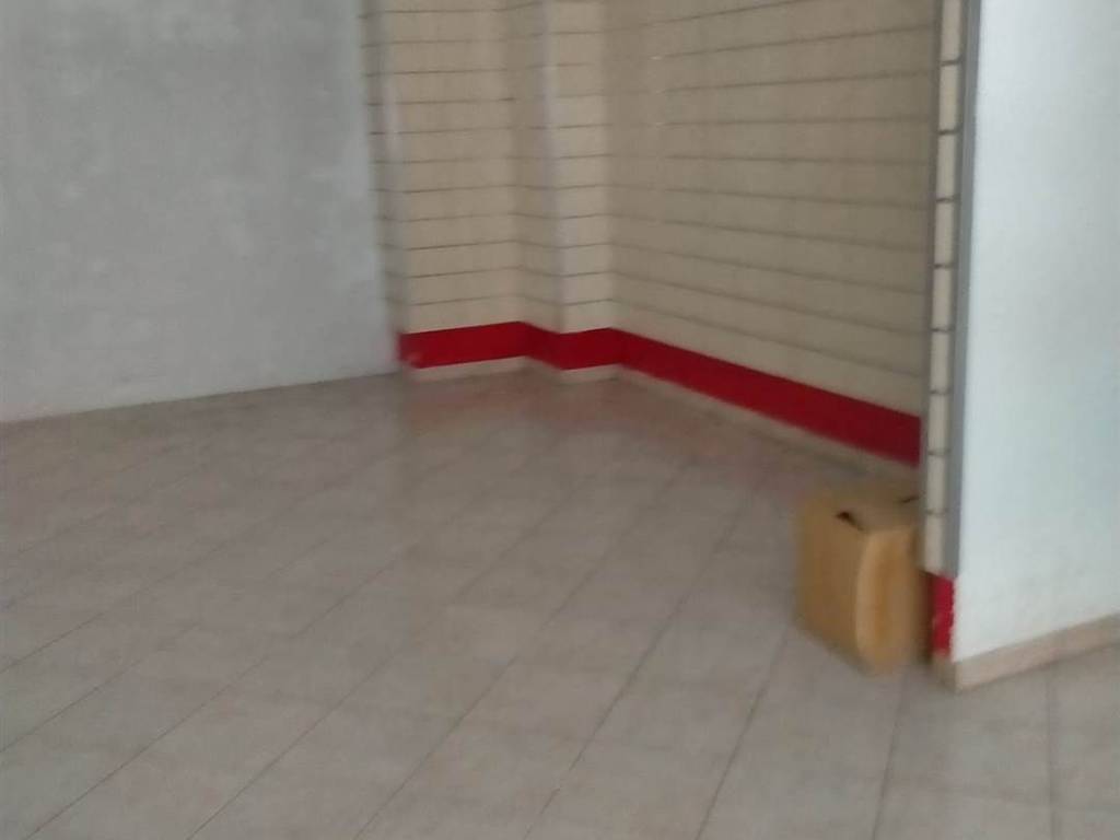 negozio in affitto a Latina in zona Centro Città