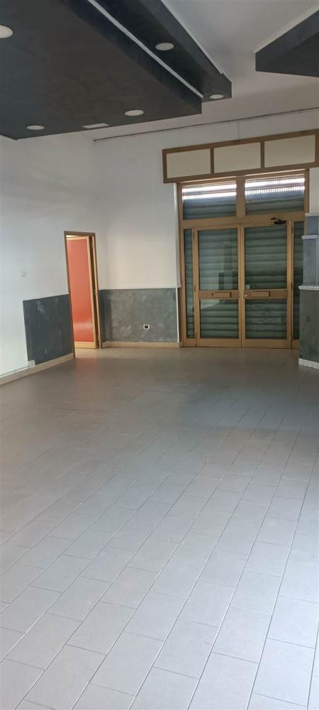 locale commerciale in affitto a Latina in zona Epitaffio