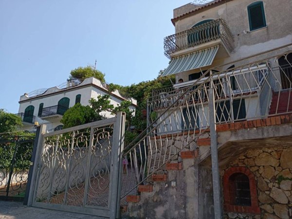 casa indipendente in affitto a Minturno