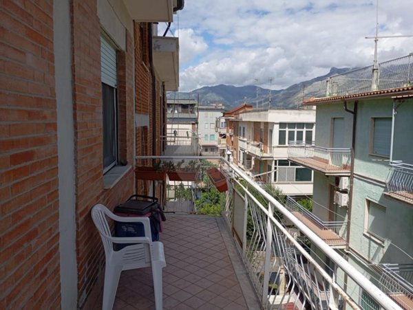 appartamento in affitto a Minturno in zona Scauri