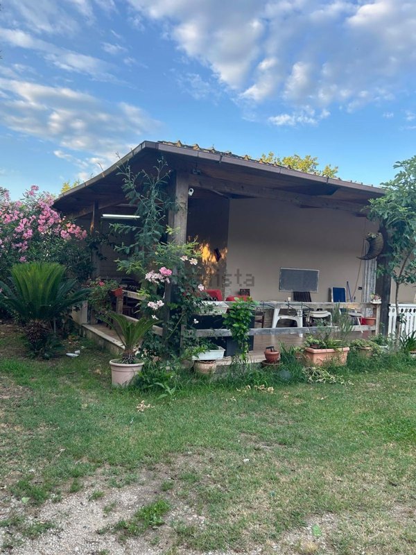 quadrivano in affitto a Minturno