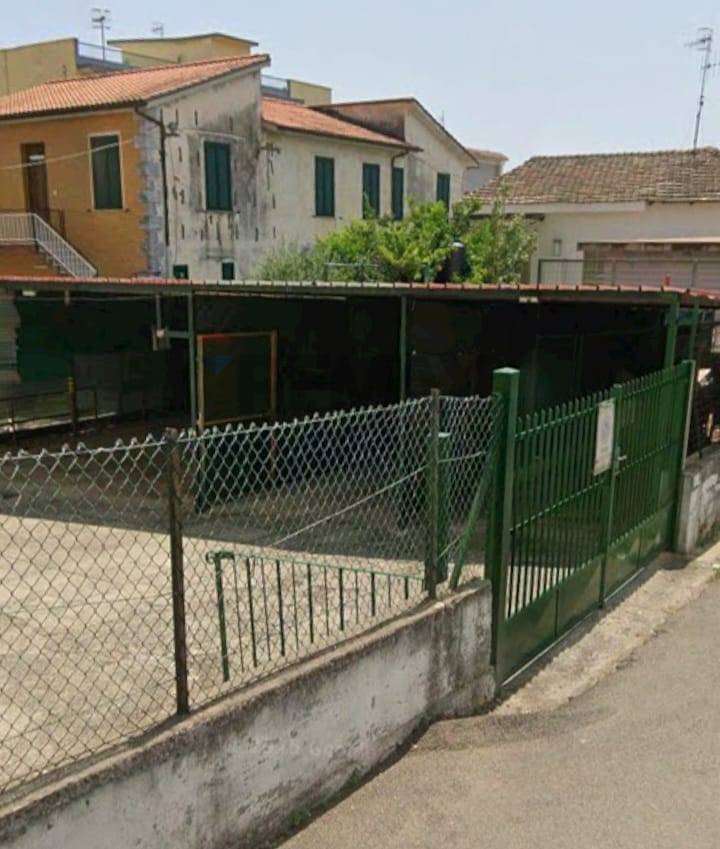 locale commerciale in affitto a Minturno in zona Scauri