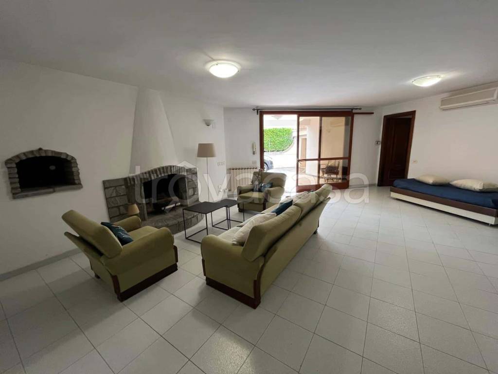 appartamento in affitto a Minturno