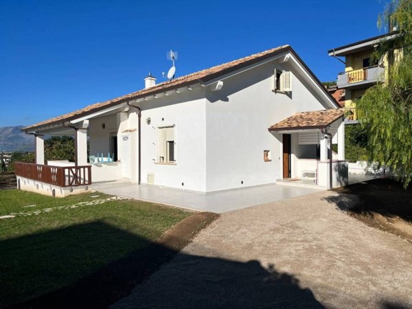 casa indipendente in affitto a Minturno in zona Tremensuoli