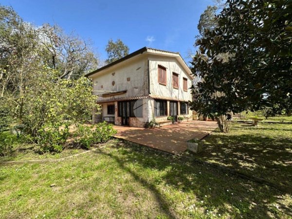 casa indipendente in affitto a Sabaudia in zona Baia d'Argento
