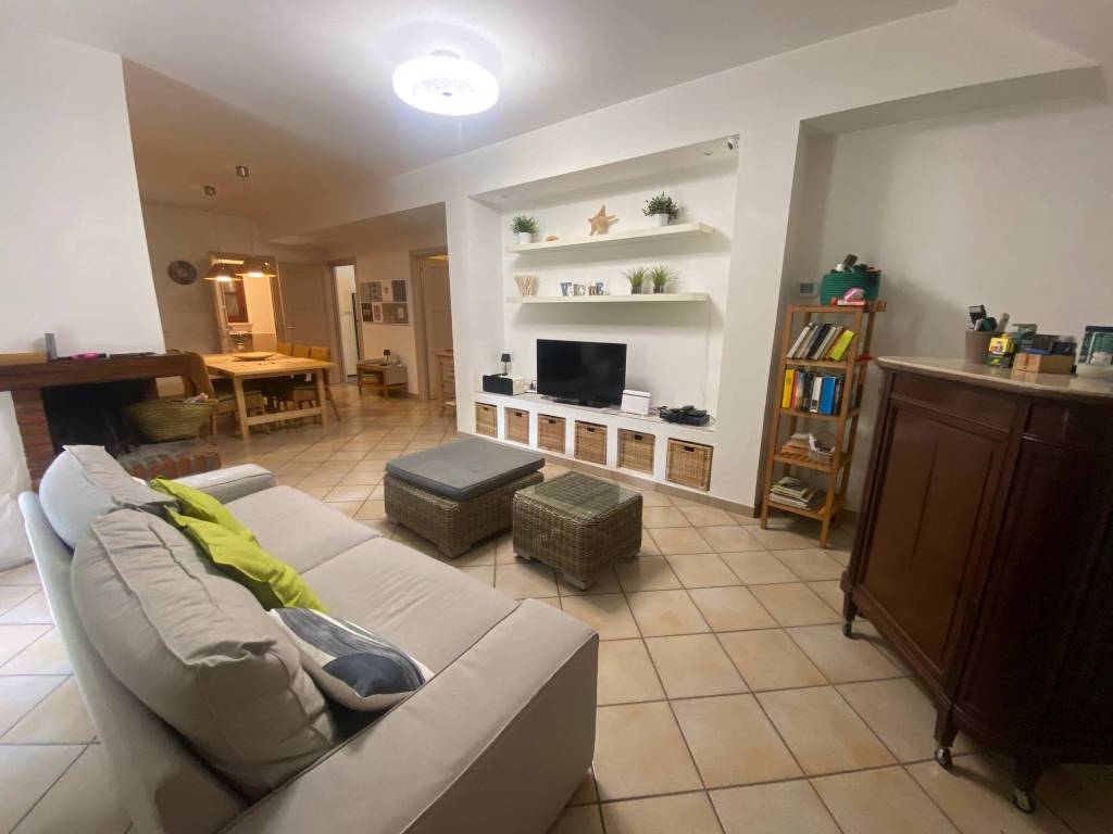 casa indipendente in affitto a Sabaudia in zona Baia d'Argento