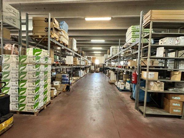 negozio in affitto a Sabaudia