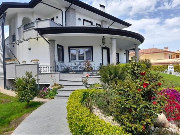 appartamento in affitto a Sabaudia