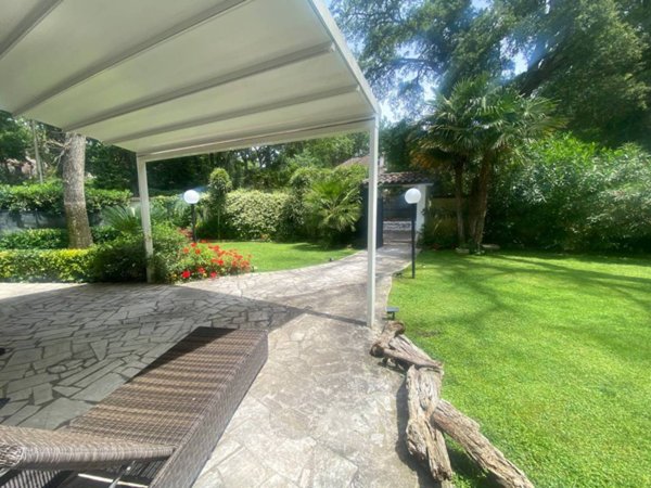 casa indipendente in affitto a Sabaudia in zona Baia d'Argento