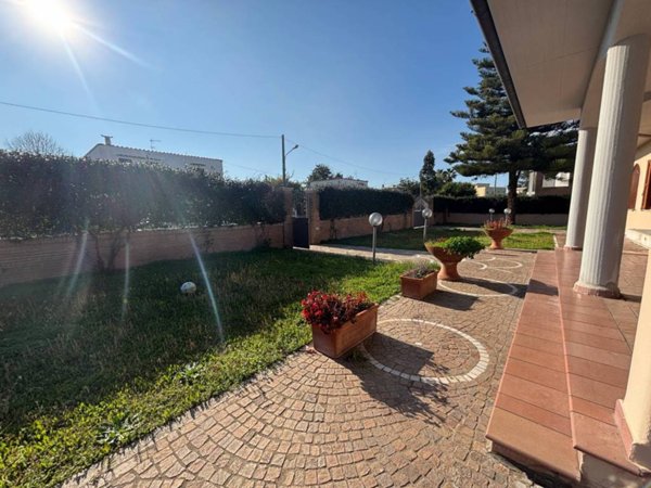 casa indipendente in affitto a Sabaudia