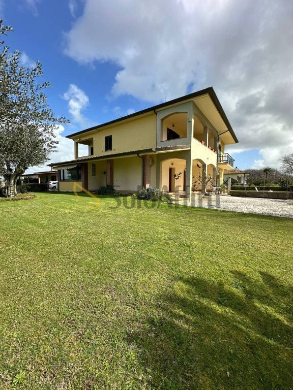 casa indipendente in affitto a Sabaudia in zona Bella Farnia