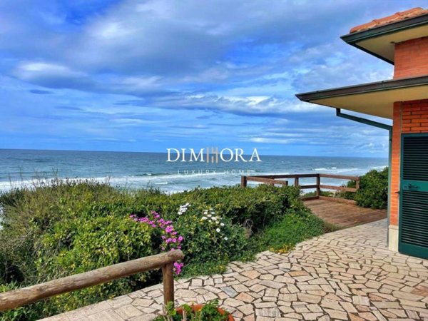 casa indipendente in affitto a Sabaudia