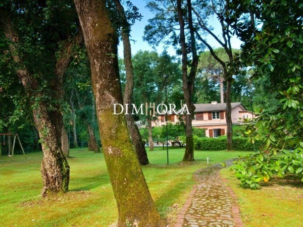 casa indipendente in affitto a Sabaudia in zona Baia d'Argento