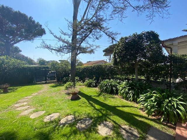 casa indipendente in affitto a Sabaudia