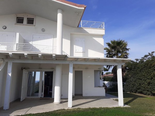 casa indipendente in affitto a San Felice Circeo