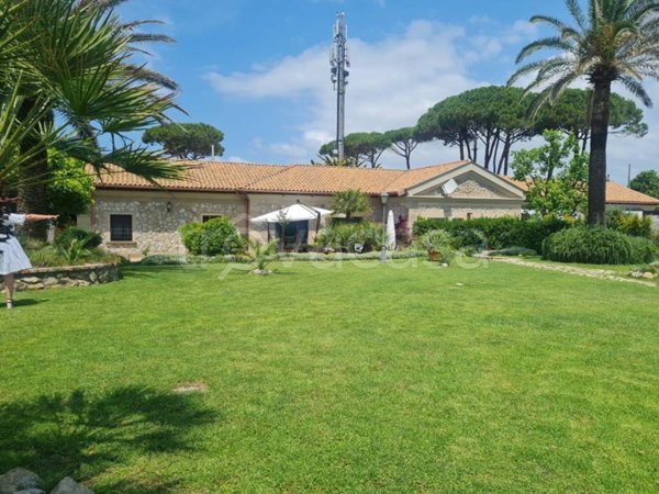 casa indipendente in affitto a San Felice Circeo