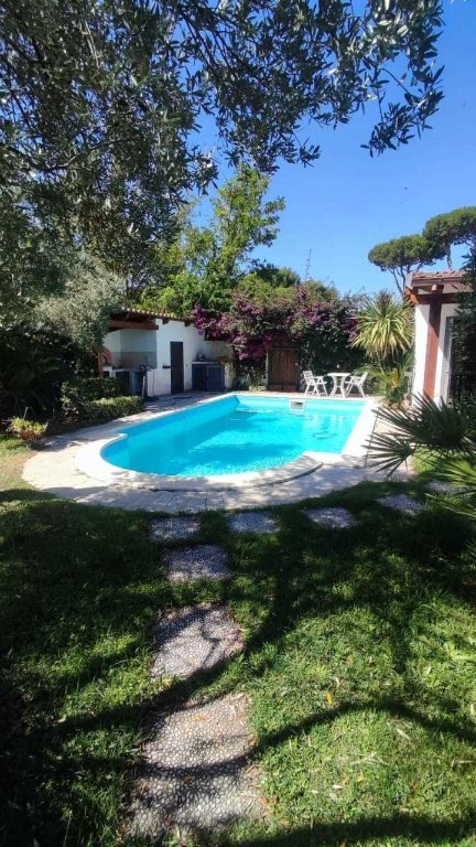 casa indipendente in affitto a San Felice Circeo in zona Torre Olevola