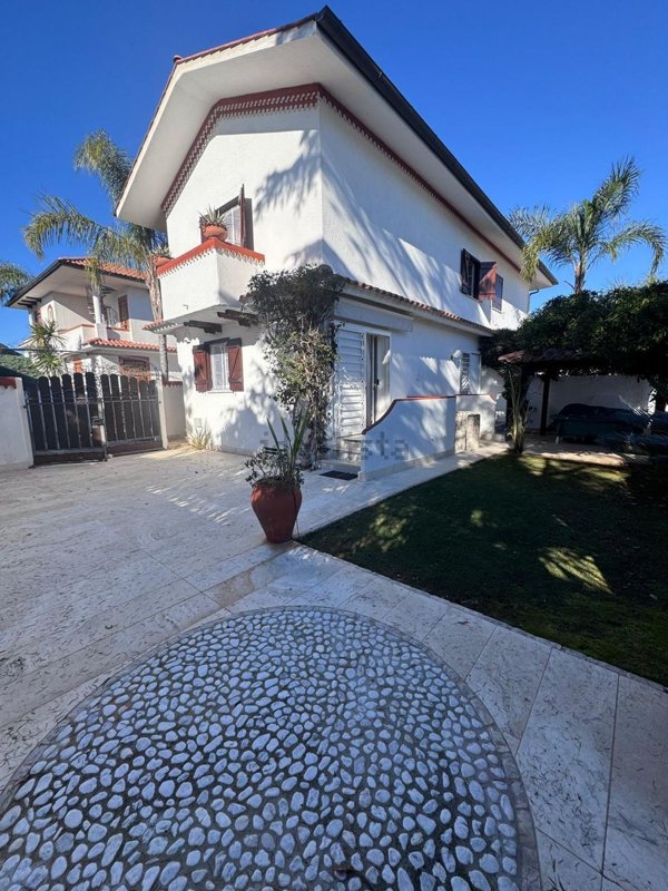 casa indipendente in affitto a San Felice Circeo