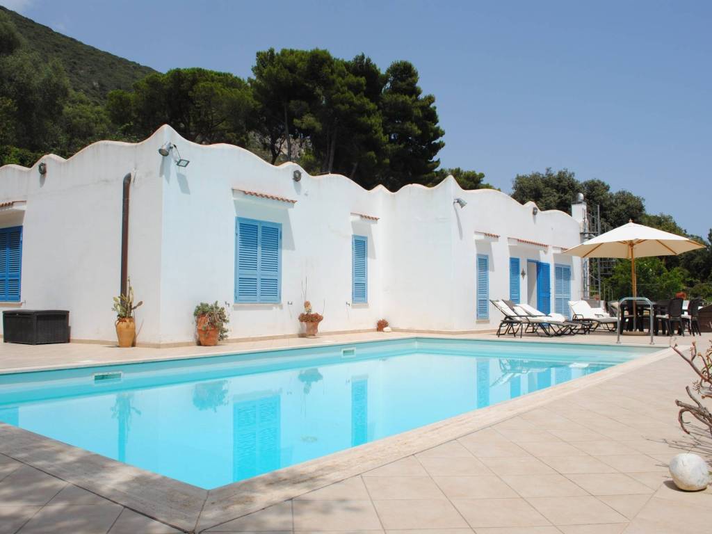 casa indipendente in affitto a San Felice Circeo in zona Punta Rossa
