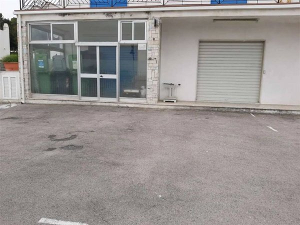 negozio in affitto a San Felice Circeo