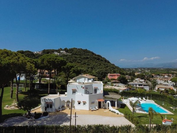casa indipendente in affitto a San Felice Circeo
