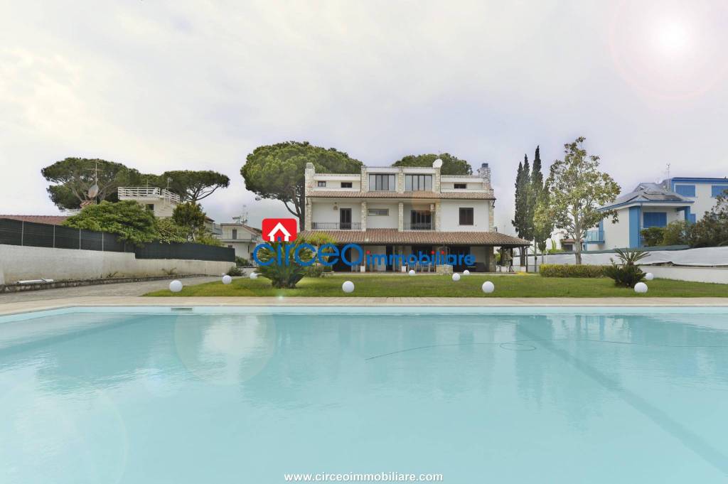 casa indipendente in affitto a San Felice Circeo