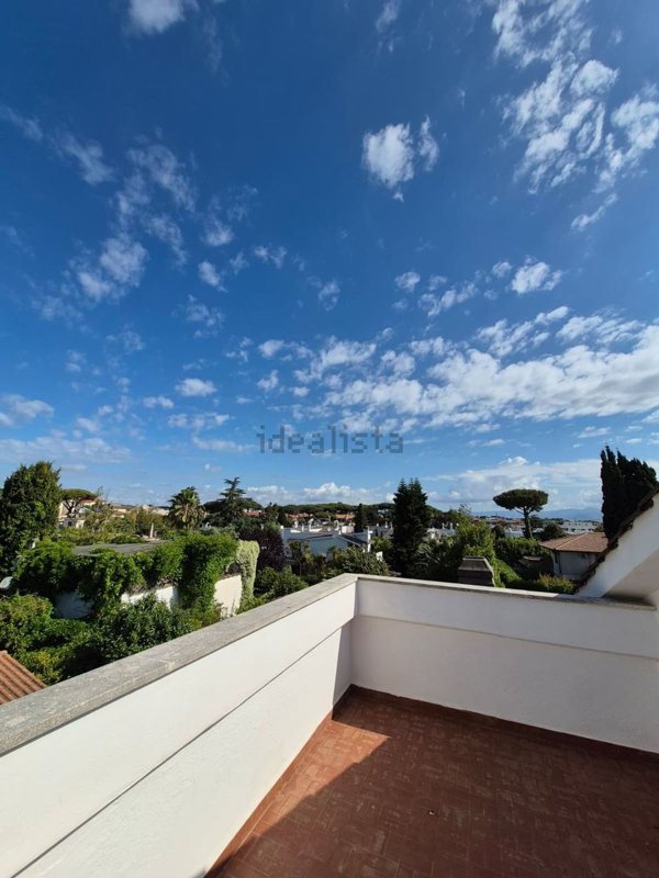 casa indipendente in affitto a San Felice Circeo