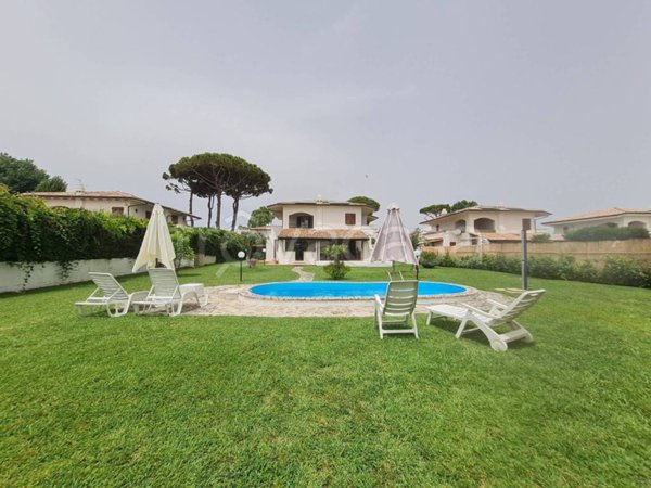 casa indipendente in affitto a San Felice Circeo