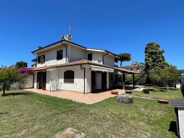 casa indipendente in affitto a San Felice Circeo