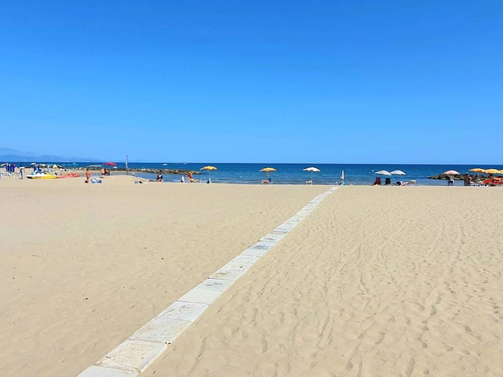 casa indipendente in affitto a San Felice Circeo