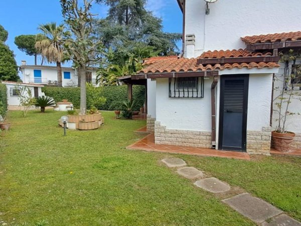 casa indipendente in affitto a San Felice Circeo