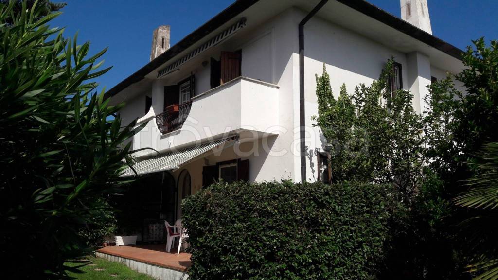 casa indipendente in affitto a San Felice Circeo in zona Mezzomonte