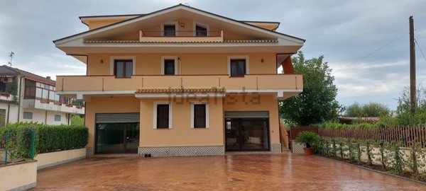 appartamento in affitto a Santi Cosma e Damiano