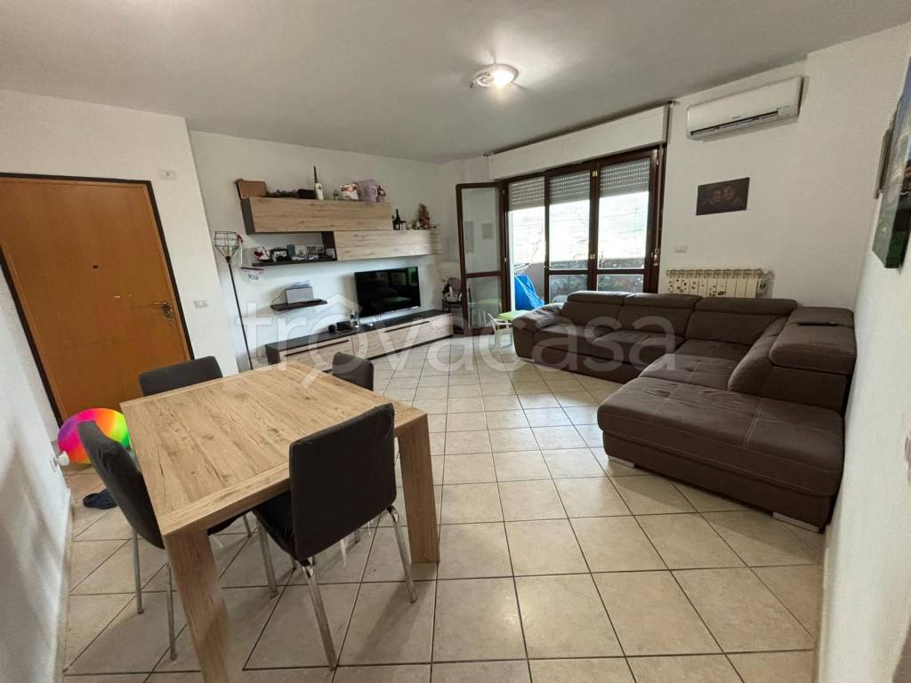 appartamento in affitto a Sermoneta in zona Sermoneta Scalo