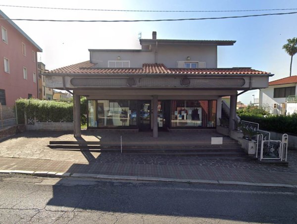 locale commerciale in affitto a Sezze in zona Sezze Scalo