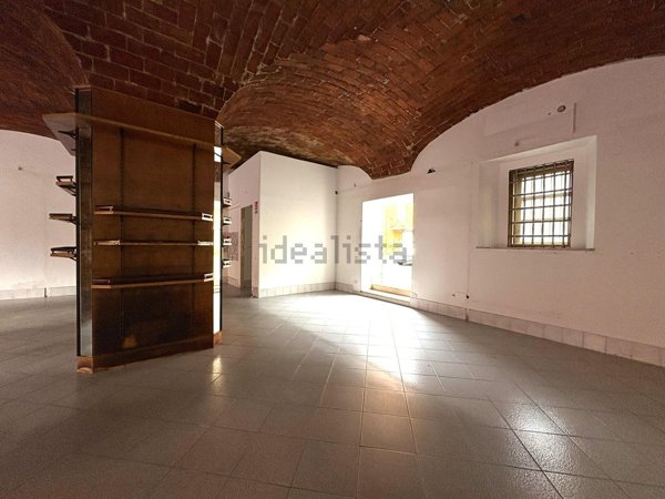 locale commerciale in affitto a Terracina