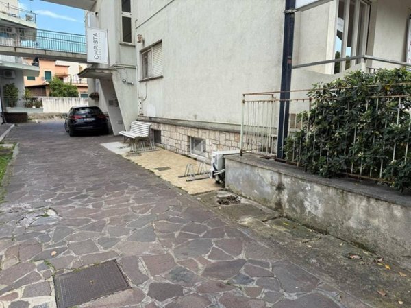locale di sgombero in affitto a Terracina