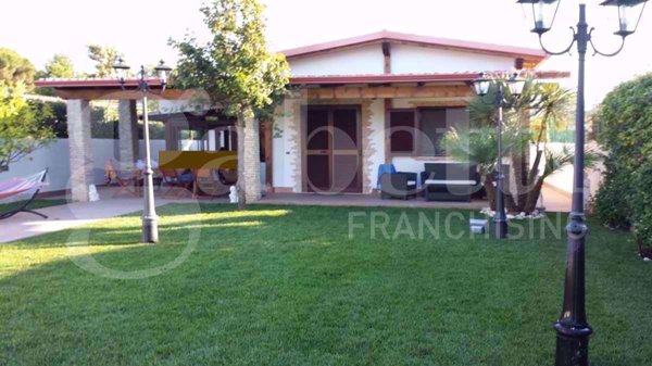 casa indipendente in affitto a Terracina