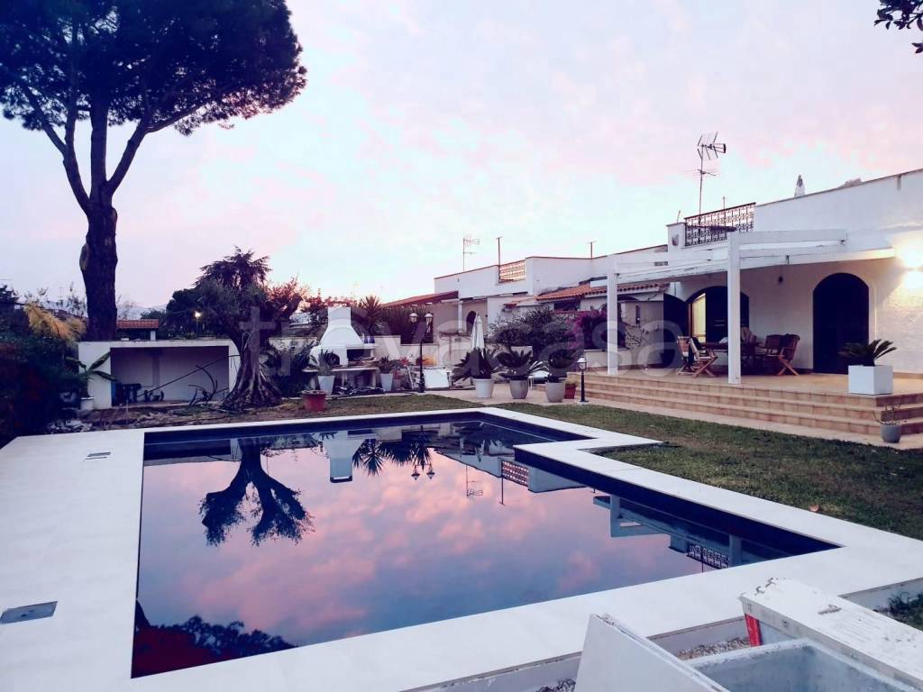 casa indipendente in affitto a Terracina in zona Hermada