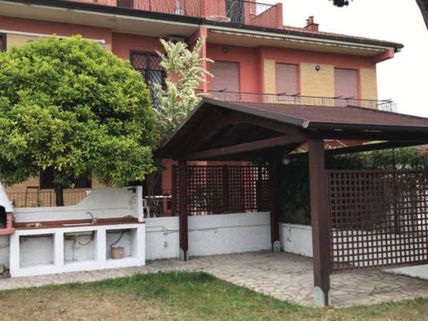 casa indipendente in affitto a Terracina